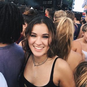 Meet your Posher, Charlotte